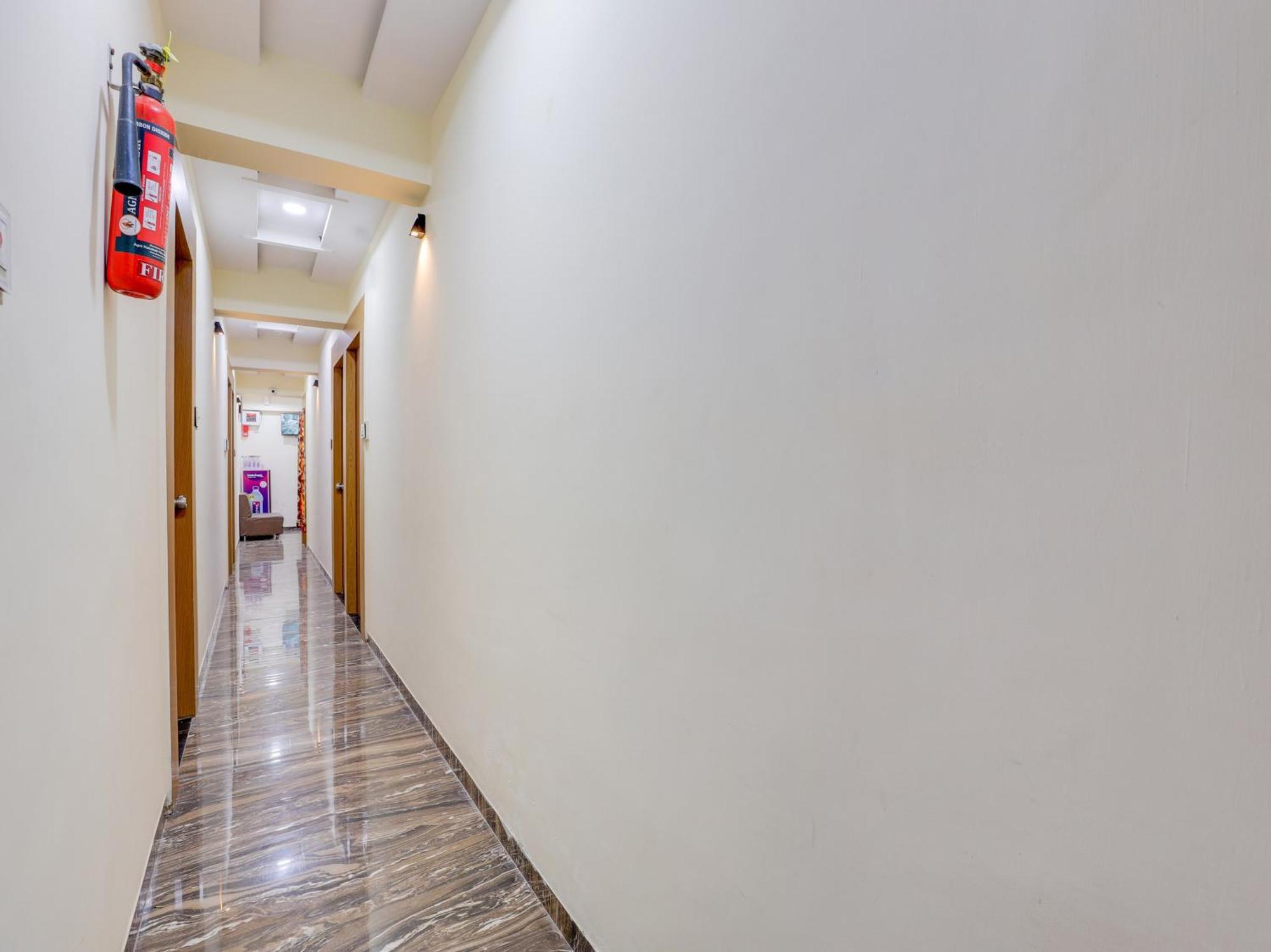 Hotel O Kb Villa アーメダバード エクステリア 写真